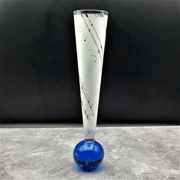 Blue-ball-cone-shaped-glass-vase-with- Swirling-Around-sandblasted-design-side-view