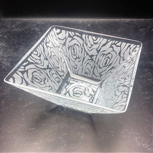 Square flared bowl with sandblasted Love is a Rose design top view