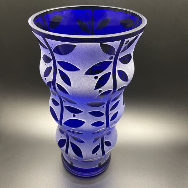 Cobalt blue ribbed glass vase with Leaf it to you design  