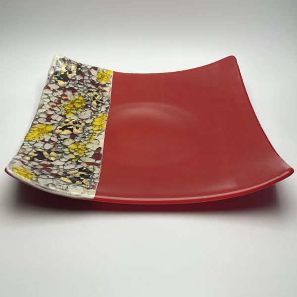    Red-fusion-platter-11x11-Philabaum-at-its-a-blast-glass-tucson-side-view 
