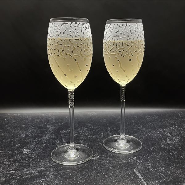 Schott Zwiesel Crystal Wine Glass with Sandblasted Designs with White Wine
