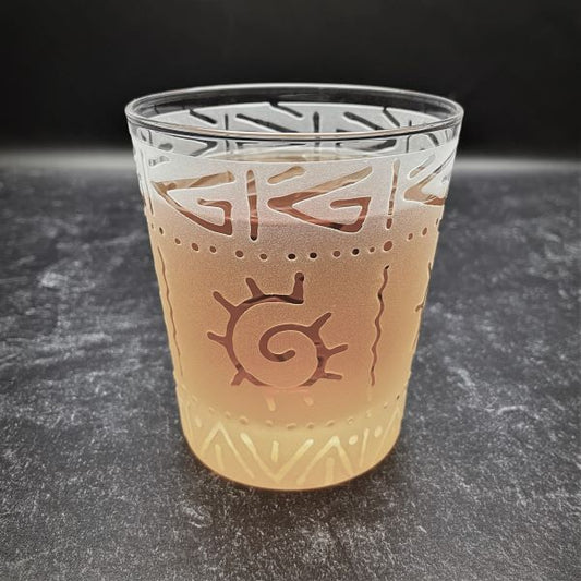    Clear-rocks-glass-with-sandblasted-geo-sun-design-with-beverage