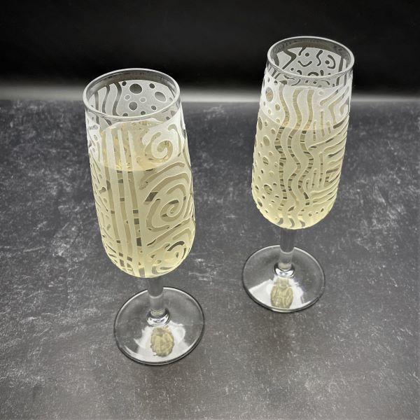 Clear-champagne-with-tri-panel-designs-with-champagne-top-view